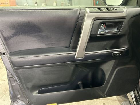 Used 2018 Toyota 4Runner Limited image 11