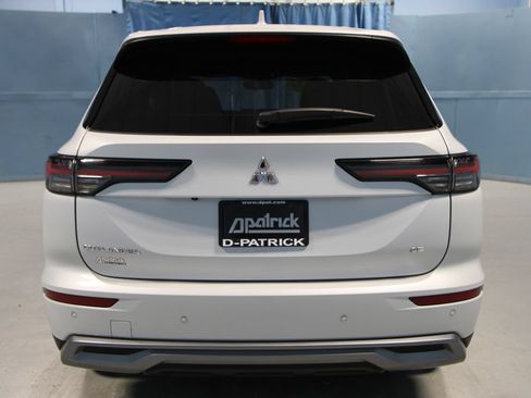 Used 2025 Mitsubishi Outlander SE AWD/4WD image 33