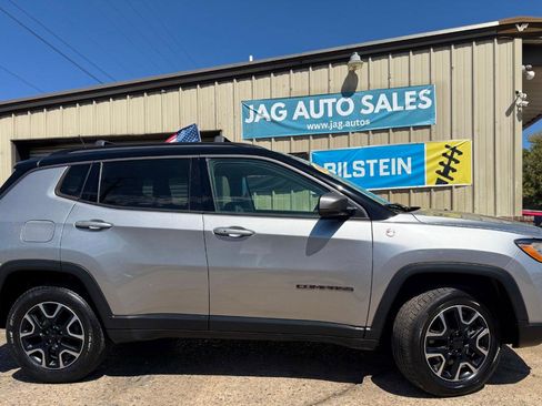 Used 2019 Jeep Compass Trailhawk AWD/4WD image 8