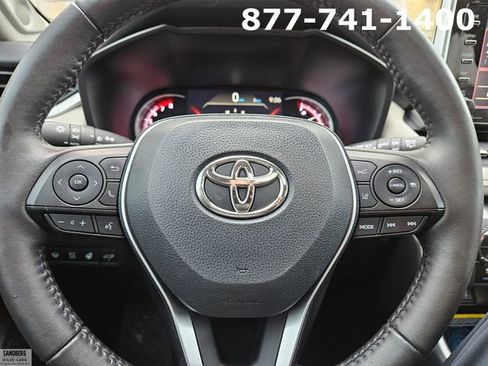 Used 2021 Toyota RAV4 Limited image 20