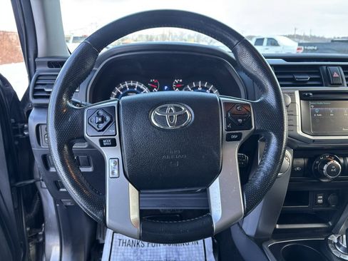 Used 2019 Toyota 4Runner SR5 image 12