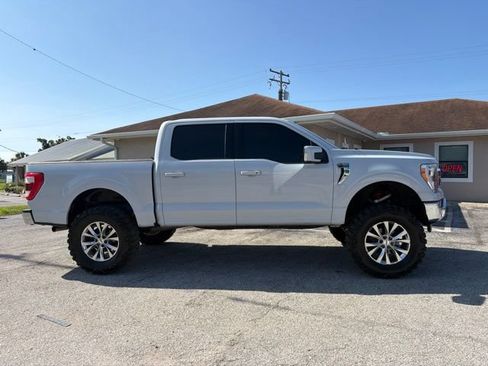 Used 2022 Ford F150 Lariat w/ Trailer Tow Package AWD/4WD image 4