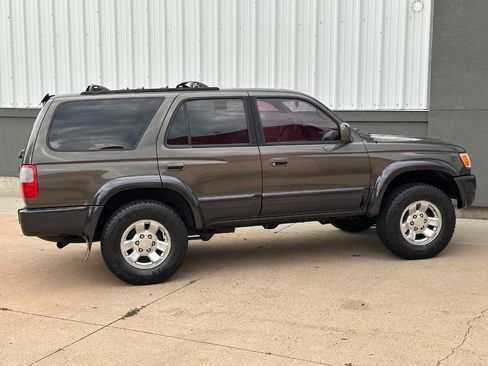 Used 1997 Toyota 4Runner Limited image 24