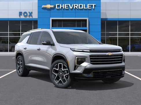 New 2026 Chevrolet Traverse High Country w/ LPO, Floor Liner Package image 7