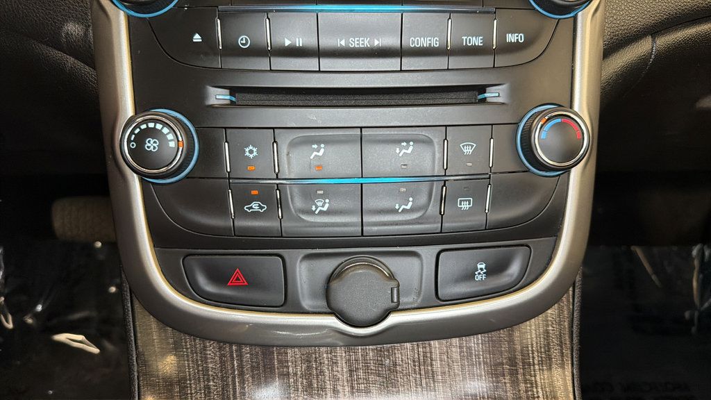 Used 2015 Chevrolet Malibu LT w/ Power Convenience Package FWD image 27