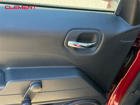 Used 2016 Jeep Patriot Sport image 19