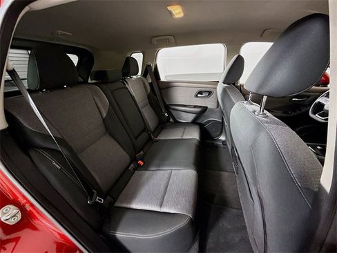 Certified 2021 Nissan Rogue SV image 27