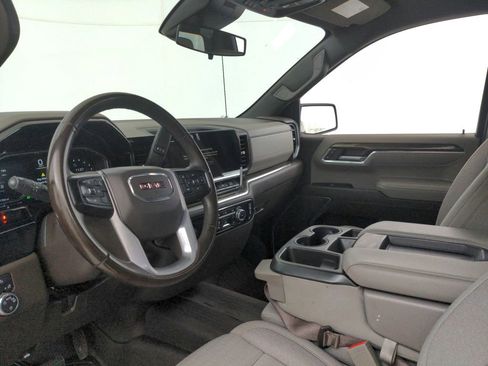 Used 2023 GMC Sierra 1500 SLE w/ Enhanced Capability Package AWD/4WD image 13