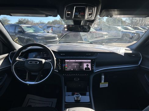 New 2026 Jeep Grand Cherokee Altitude image 56