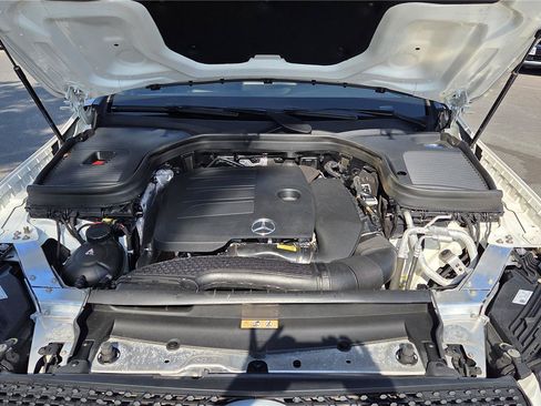 Used 2022 Mercedes-Benz GLC 300 4MATIC image 10