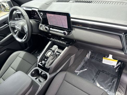 New 2026 GMC Canyon Elevation w/ LPO, Black Badging Package RWD image 27