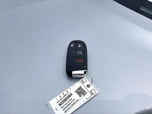 Used 2022 Jeep Compass Limited AWD/4WD image 29