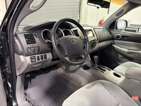 Used 2006 Toyota Tacoma PreRunner w/ SR5 Pkg #2 RWD image 10