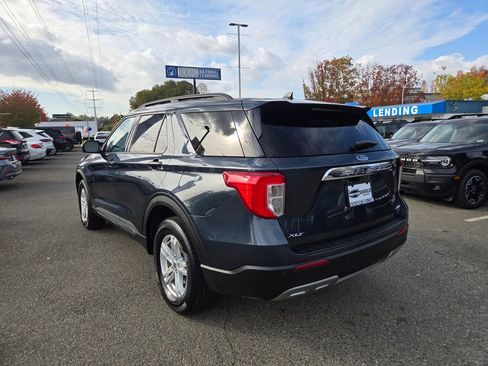 Used 2023 Ford Explorer XLT w/ Equipment Group 202A image 7