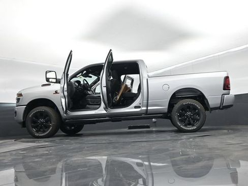New 2026 RAM 2500 Big Horn AWD/4WD image 68