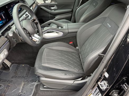Certified 2026 Mercedes-Benz GLS 63 AMG 4MATIC image 10