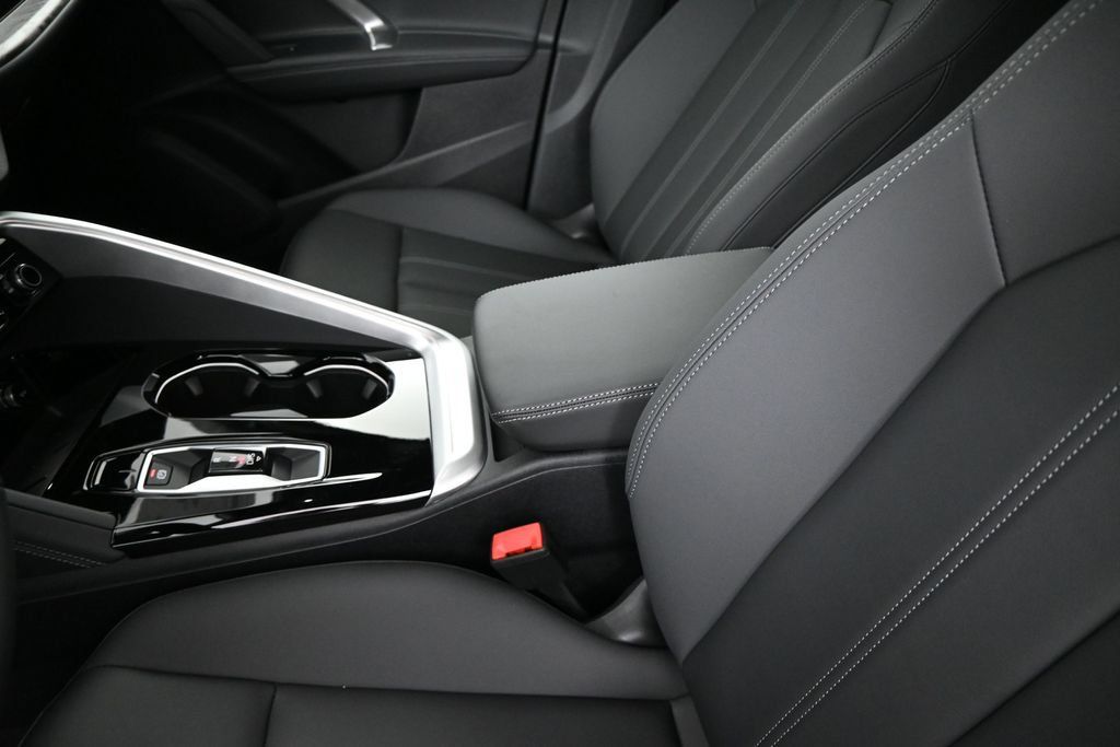 New 2026 Audi Q5 Premium Plus AWD/4WD image 9