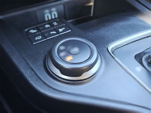 Used 2021 Ford Ranger Lariat w/ Equipment Group 501A High image 24