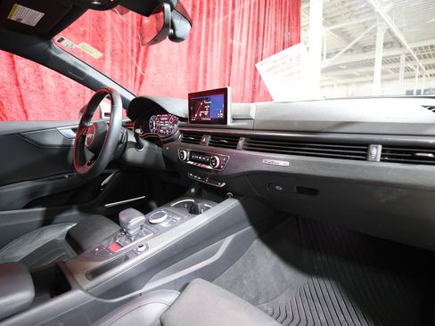 Used 2018 Audi A5 2.0T Premium Plus w/ Premium Plus image 23