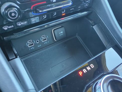 Used 2024 Jeep Grand Cherokee L Laredo image 19