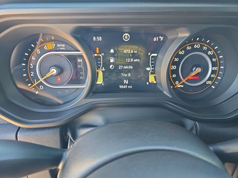 Used 2024 Jeep Wrangler Rubicon w/ Capability Package AWD/4WD image 17