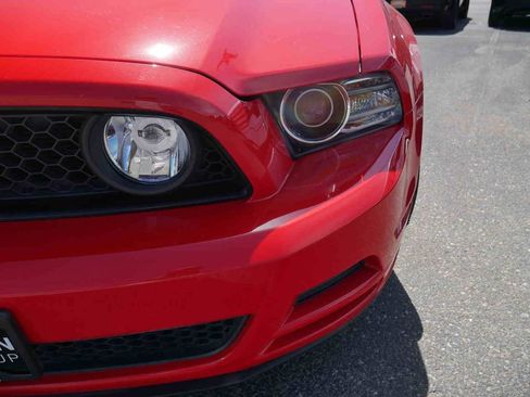 Used 2014 Ford Mustang GT Premium w/ Equipment Group 401A RWD image 10