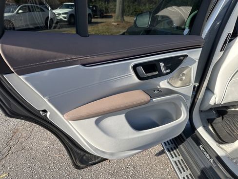 Used 2023 Mercedes-Benz EQS 450+ SUV image 10