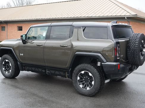 New 2024 GMC Hummer EV 2X w/ Extreme Off-Road Package image 6