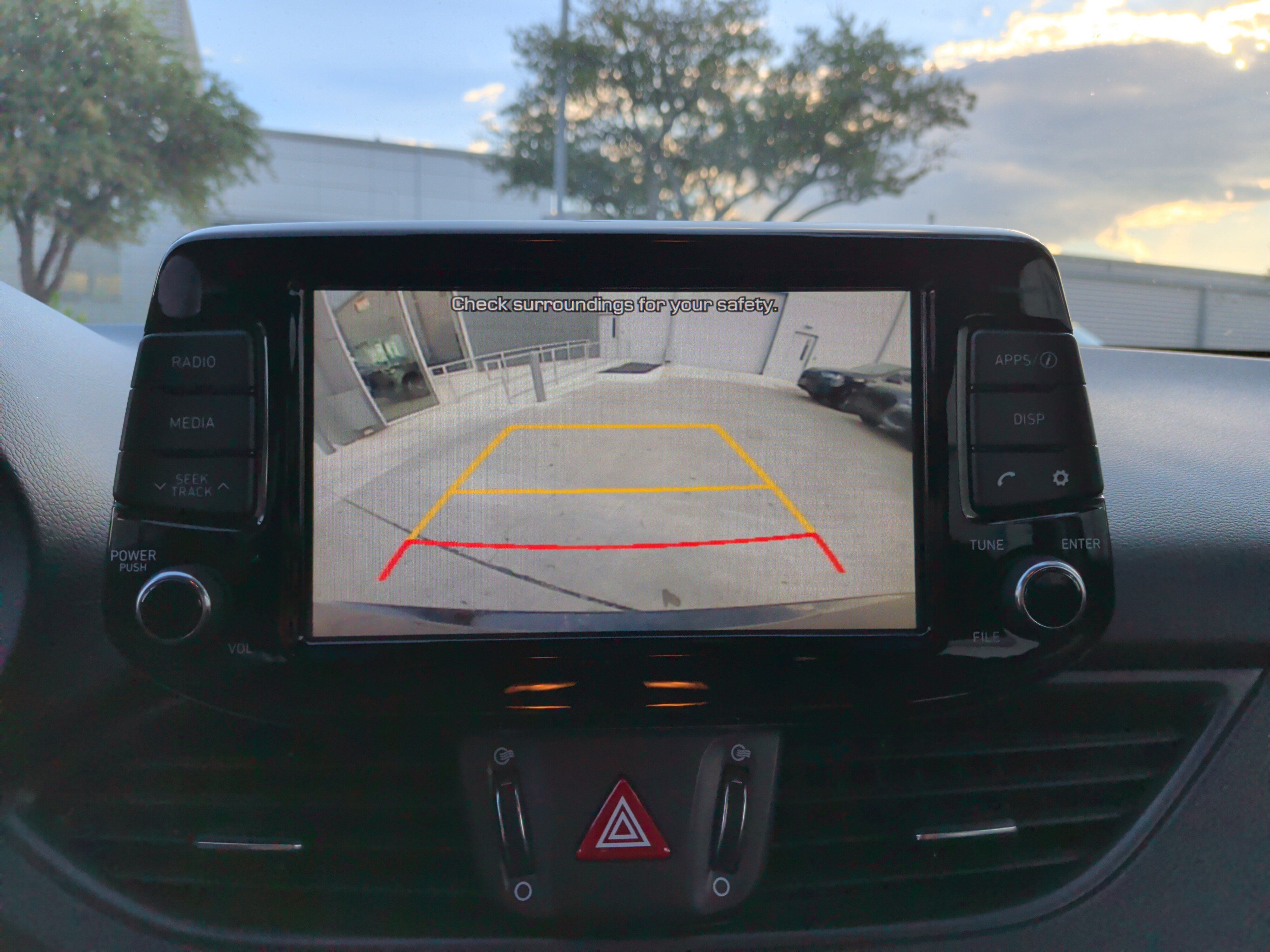 Used 2018 Hyundai Elantra GT FWD image 24
