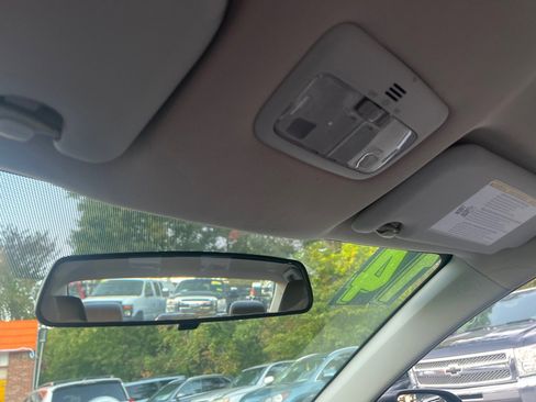 Used 2014 Toyota Corolla L image 21