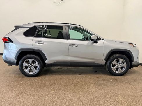 Used 2022 Toyota RAV4 XLE w/ Convenience Package AWD/4WD image 8