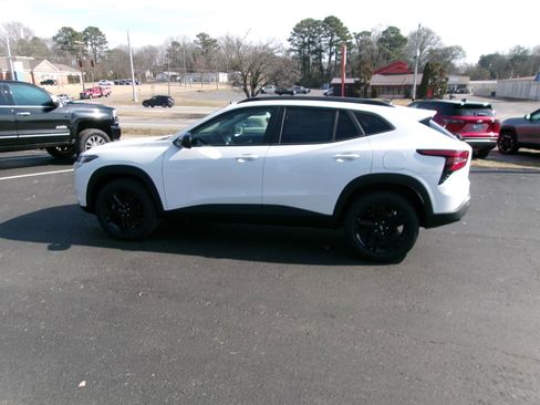 New 2026 Chevrolet Trax ACTIV w/ Sunroof Package image 6