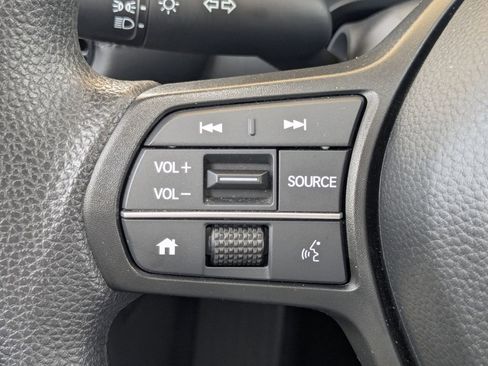 Used 2025 Honda HR-V LX image 27