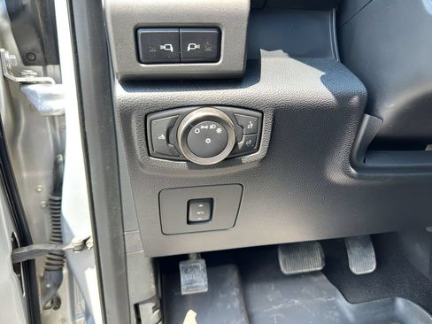 Used 2018 Ford F150 Raptor w/ Equipment Group 802A Luxury AWD/4WD image 13