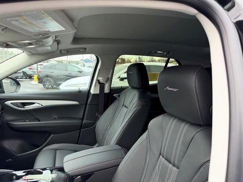 New 2026 Buick Envision Avenir image 11