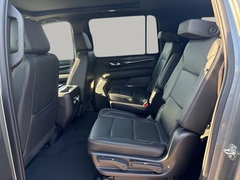 Used 2022 GMC Yukon XL Denali AWD/4WD image 22