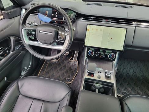 Used 2023 Land Rover Range Rover SE image 14