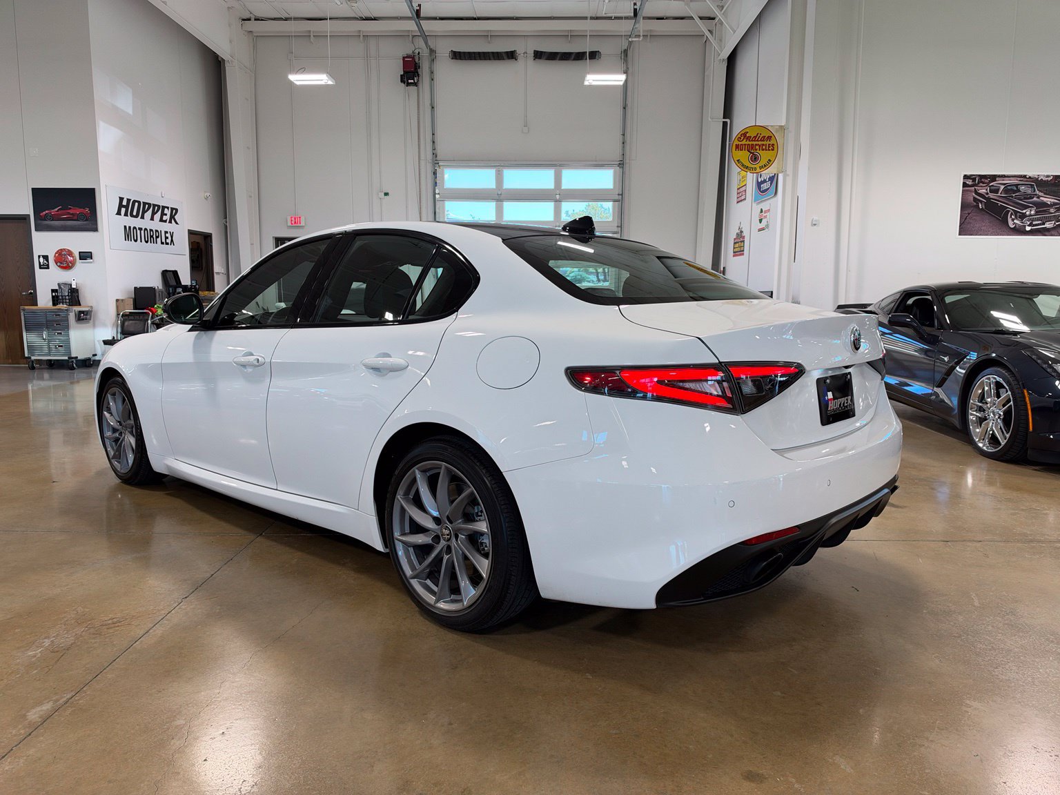 Used 2025 Alfa Romeo Giulia RWD image 3