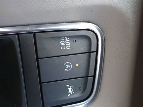 Used 2024 Cadillac Escalade ESV Sport Platinum image 38