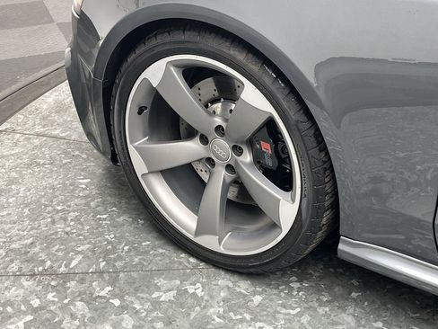 Used 2013 Audi RS 5 Coupe w/ Audi MMI Navigation Plus Pkg image 27