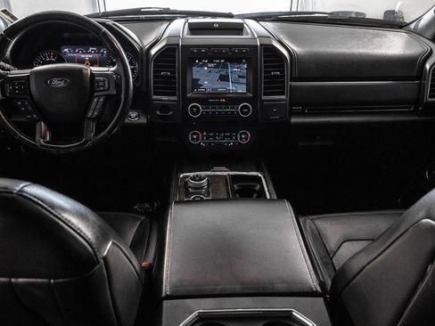 Used 2018 Ford Expedition Limited w/ Equipment Group 302A AWD/4WD image 25