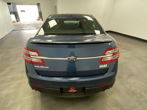 Used 2018 Ford Taurus SHO AWD/4WD image 5