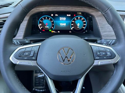 New 2026 Volkswagen Atlas SEL Premium R-Line image 24