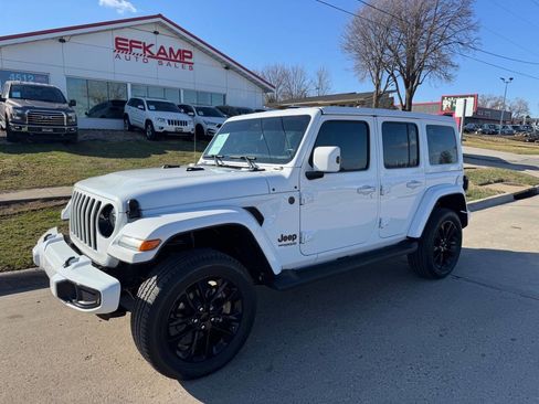 Used 2021 Jeep Wrangler Unlimited Sahara image 1