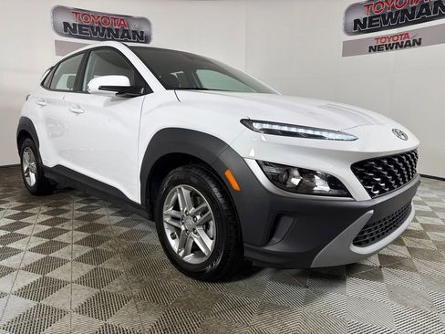 Used 2023 Hyundai Kona SE image 1