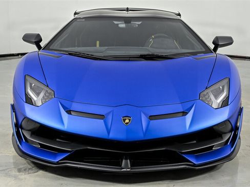 Used 2021 Lamborghini Aventador SVJ AWD/4WD image 6