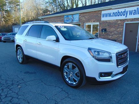 Used 2017 GMC Acadia Limited SLT image 3