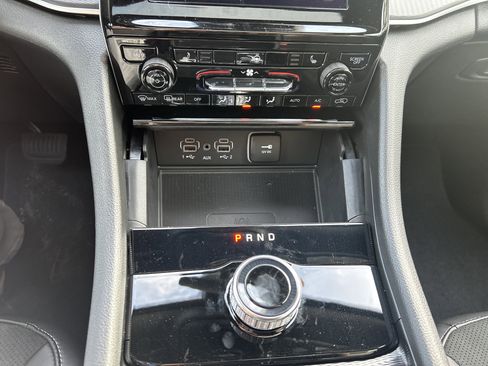 New 2025 Jeep Grand Cherokee Altitude image 45