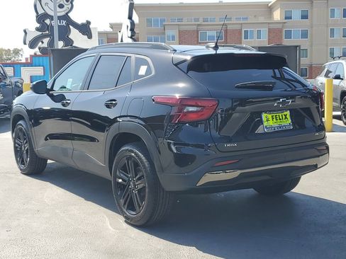 New 2026 Chevrolet Trax ACTIV FWD image 5