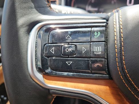 Used 2024 Jeep Grand Wagoneer L Series III w/ Rear Seat Video Group 1 AWD/4WD image 23